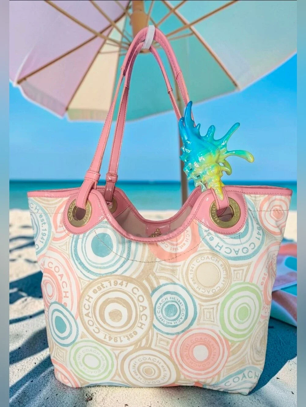 Vintage Coach Signature 